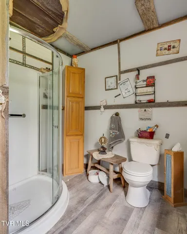 $230,000 | 205 Helton Hollow Road, Eidson, TN 37731