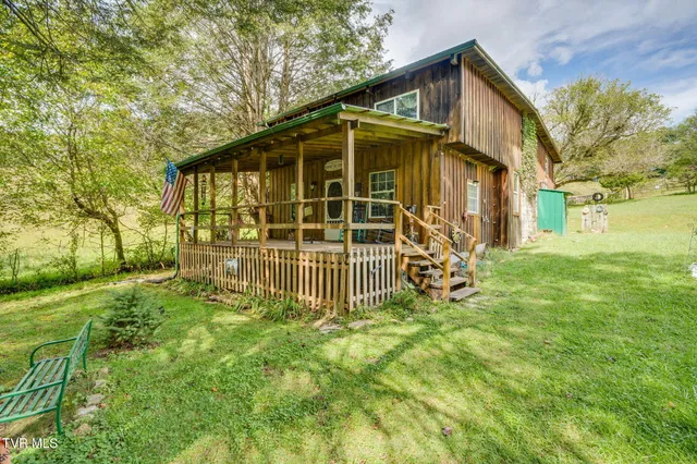 $230,000 | 205 Helton Hollow Road, Eidson, TN 37731