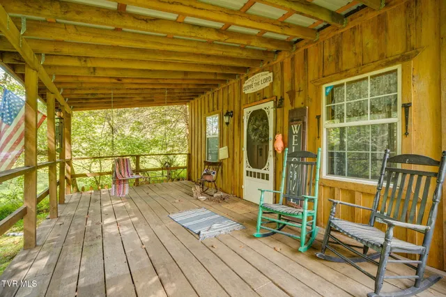 $230,000 | 205 Helton Hollow Road, Eidson, TN 37731
