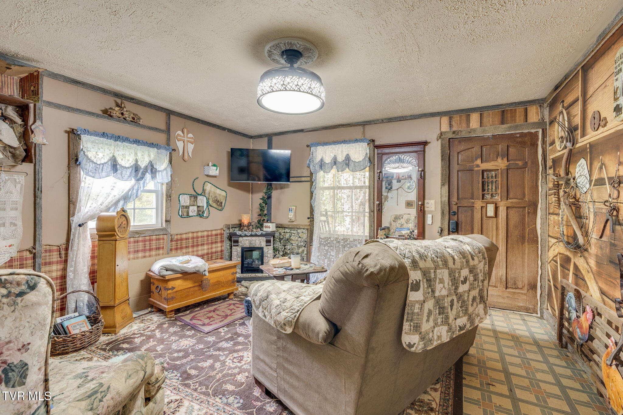 205 Helton Hollow Road Eidson, TN 37731 - Photo 6 of 41 6h