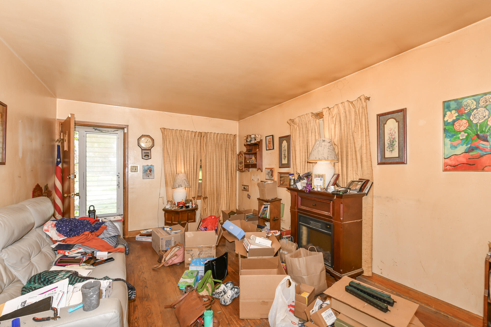 3716 South 19th Street Milwaukee, WI 53221 - Photo 11 of 18 HEN_2573