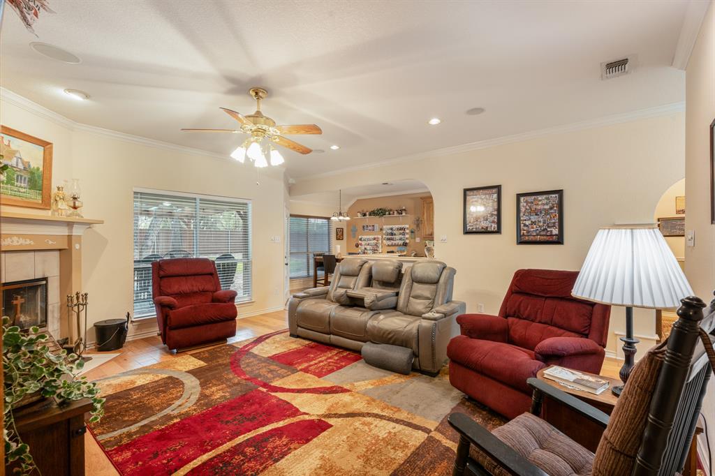 4810 West Wedgefield Road Granbury, TX 76049 - Photo 11 of 40