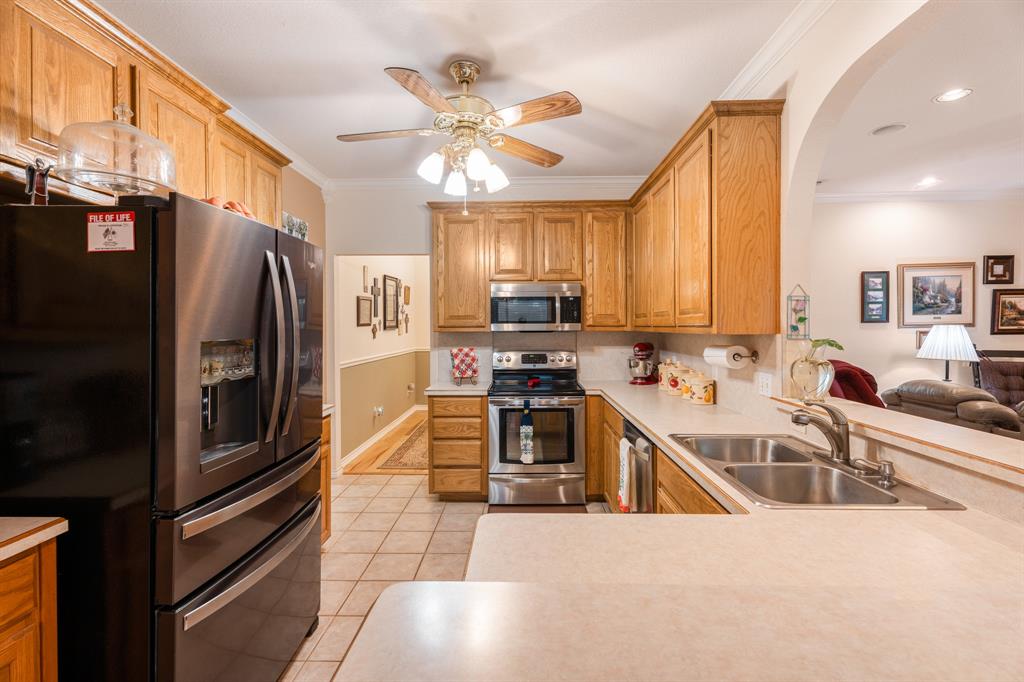 4810 West Wedgefield Road Granbury, TX 76049 - Photo 14 of 40