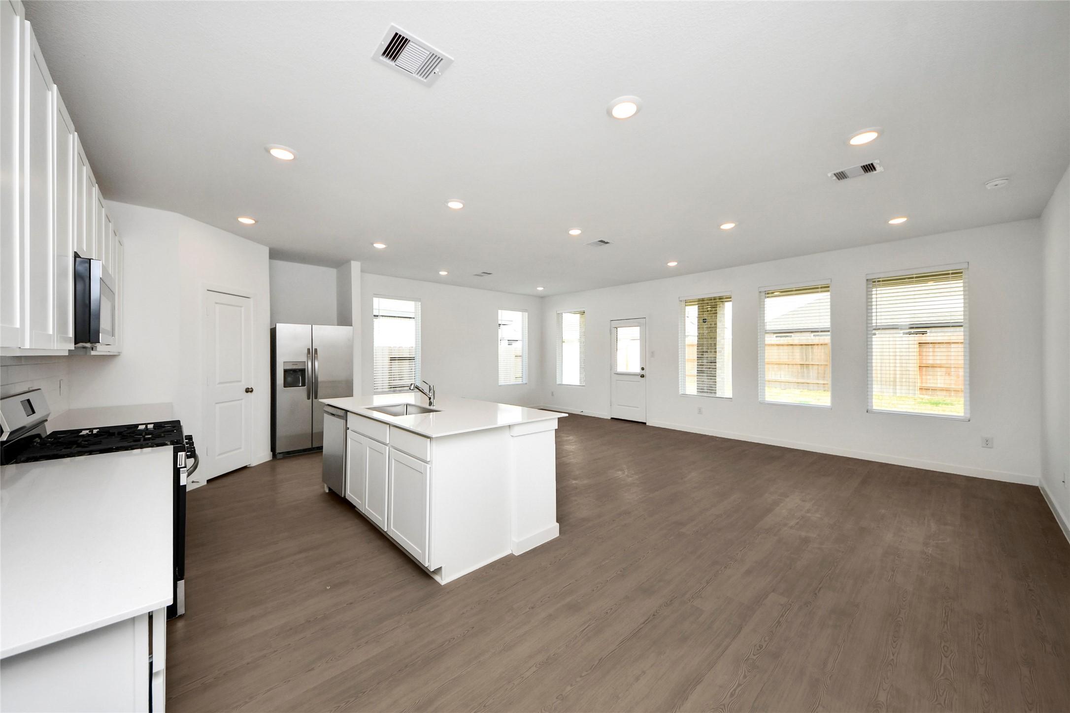 26418 Virginia Wild Rye Lane Katy, TX 77493 - Photo 4 of 26 Open concept perfect for entertaining.