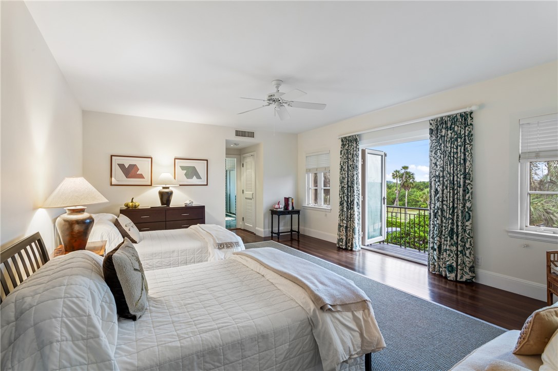 2350 Quay Dock Road Vero Beach, FL 32967 - Photo 23 of 33 a bed room with a bed and a window