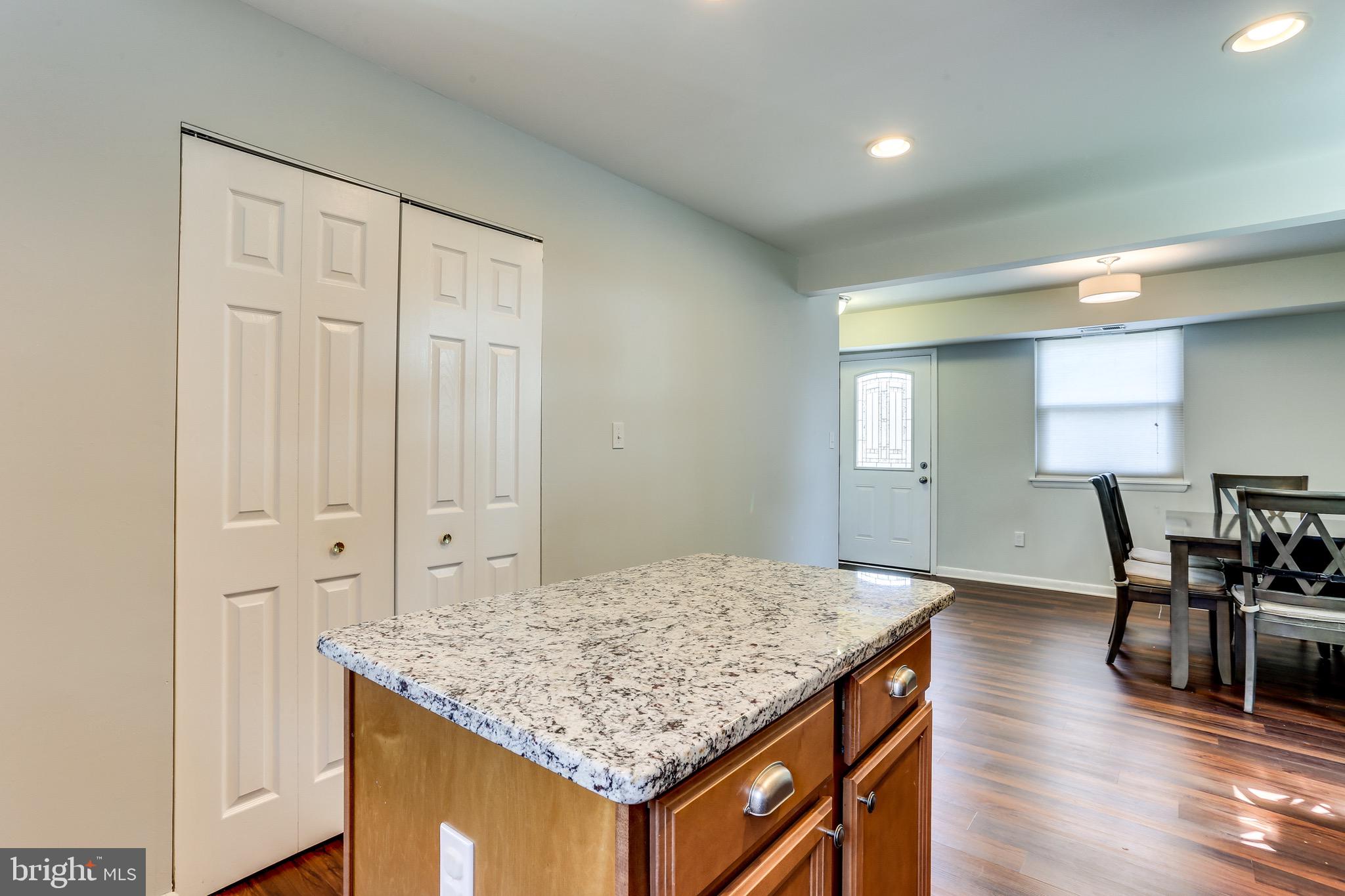 4988 Green Bridge Road Dayton, MD 21036 - Photo 11 of 34 Kitchen w/ Dining Room