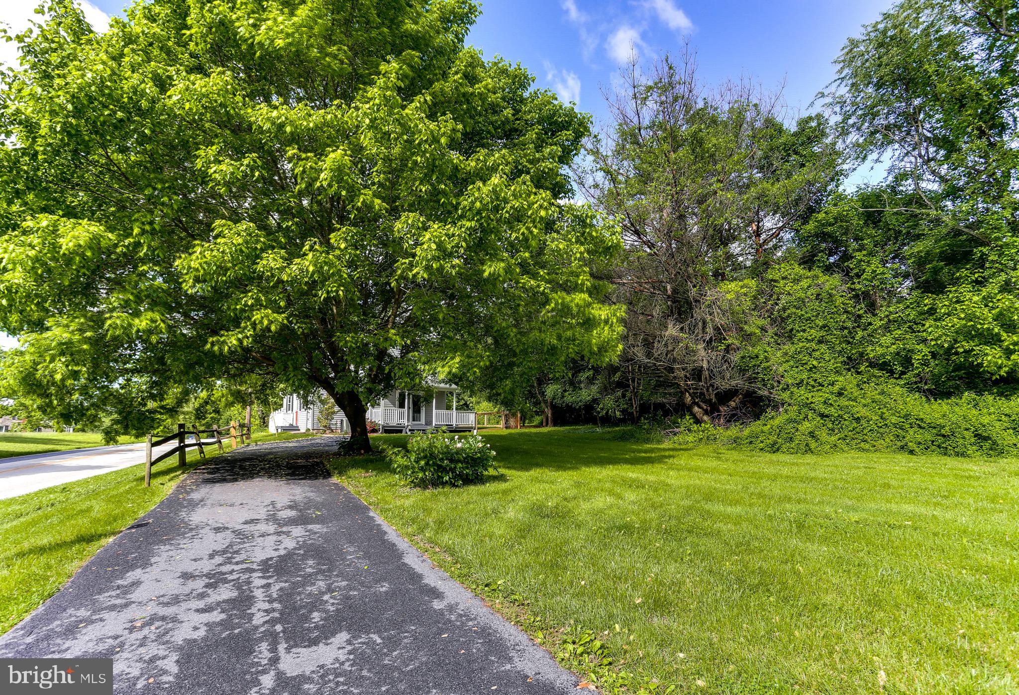 4988 Green Bridge Road Dayton, MD 21036 - Photo 31 of 34 Long Driveway w/ Lots of Parking