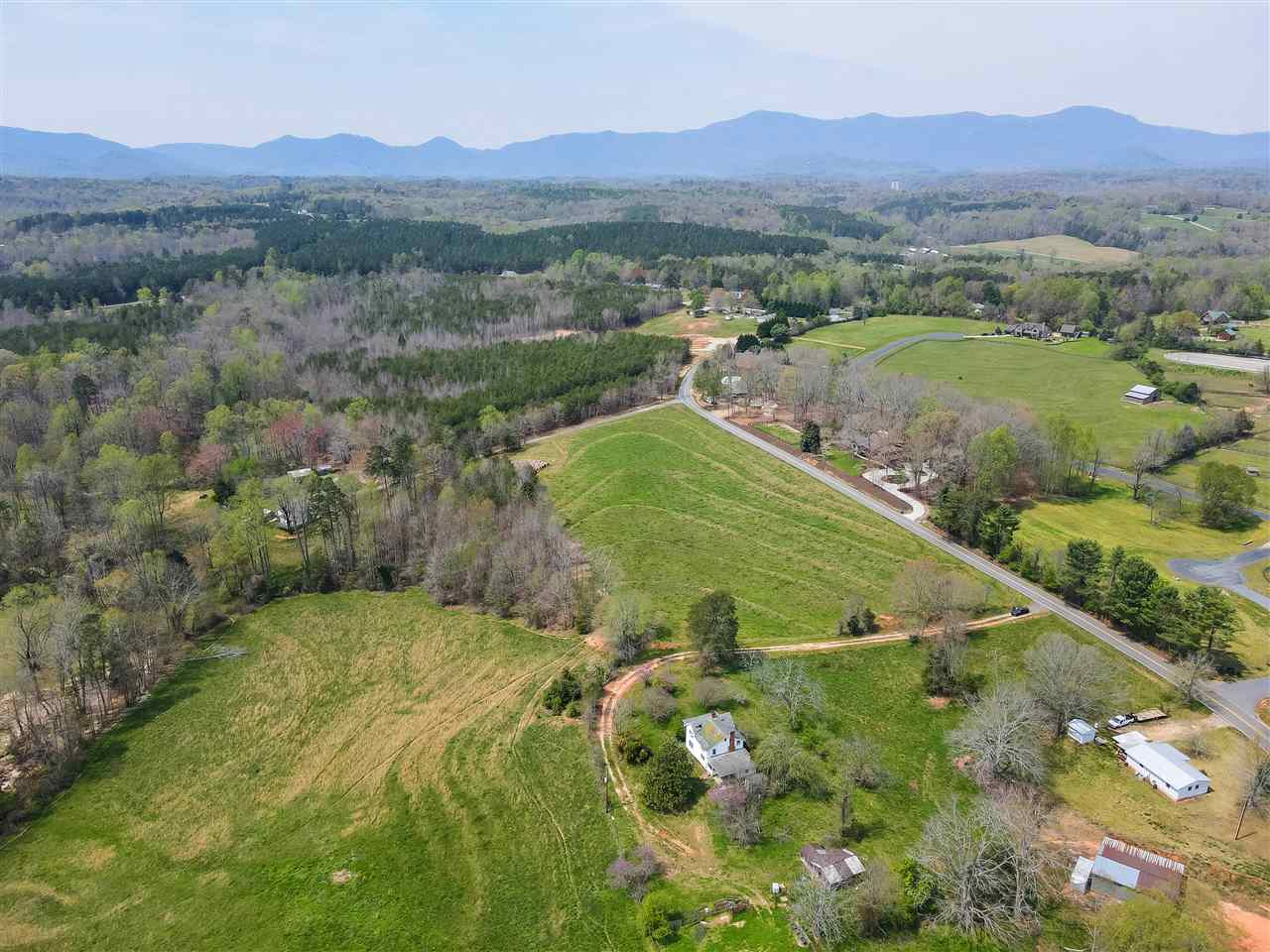 215 Red Barn Road Landrum, SC 29356 - Photo 22 of 25