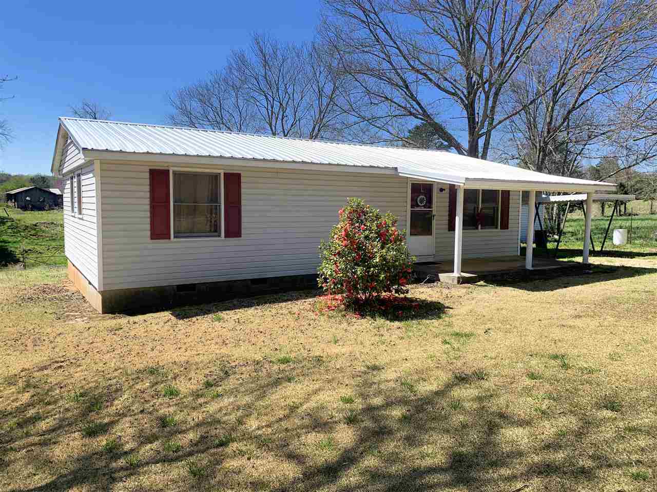 215 Red Barn Road Landrum, SC 29356 - Photo 7 of 25