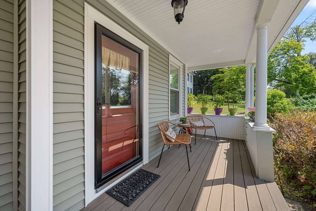 65 Prescott Street Clinton, MA 01510 - Photo 4 of 41