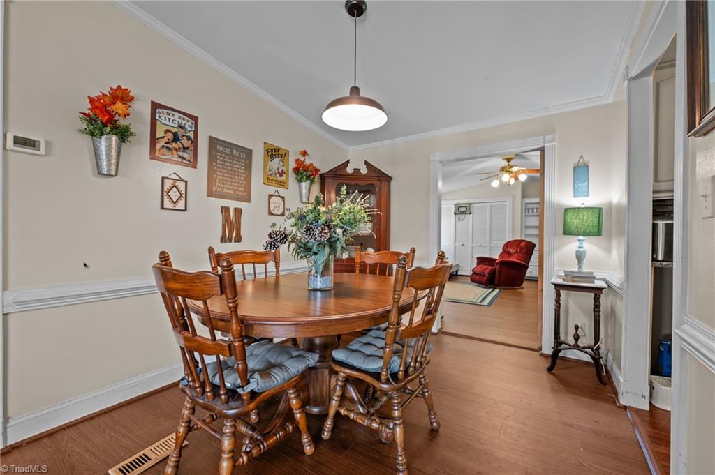 2348 John Thompson Road Graham, NC 27253 - Photo 15 of 34 Dining Room