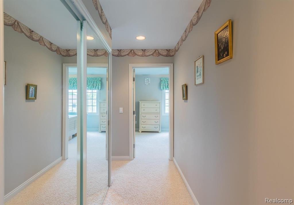 2231 Crystal Drive, Unit 25 Rochester Hills, MI 48309 - Photo 30 of 41
