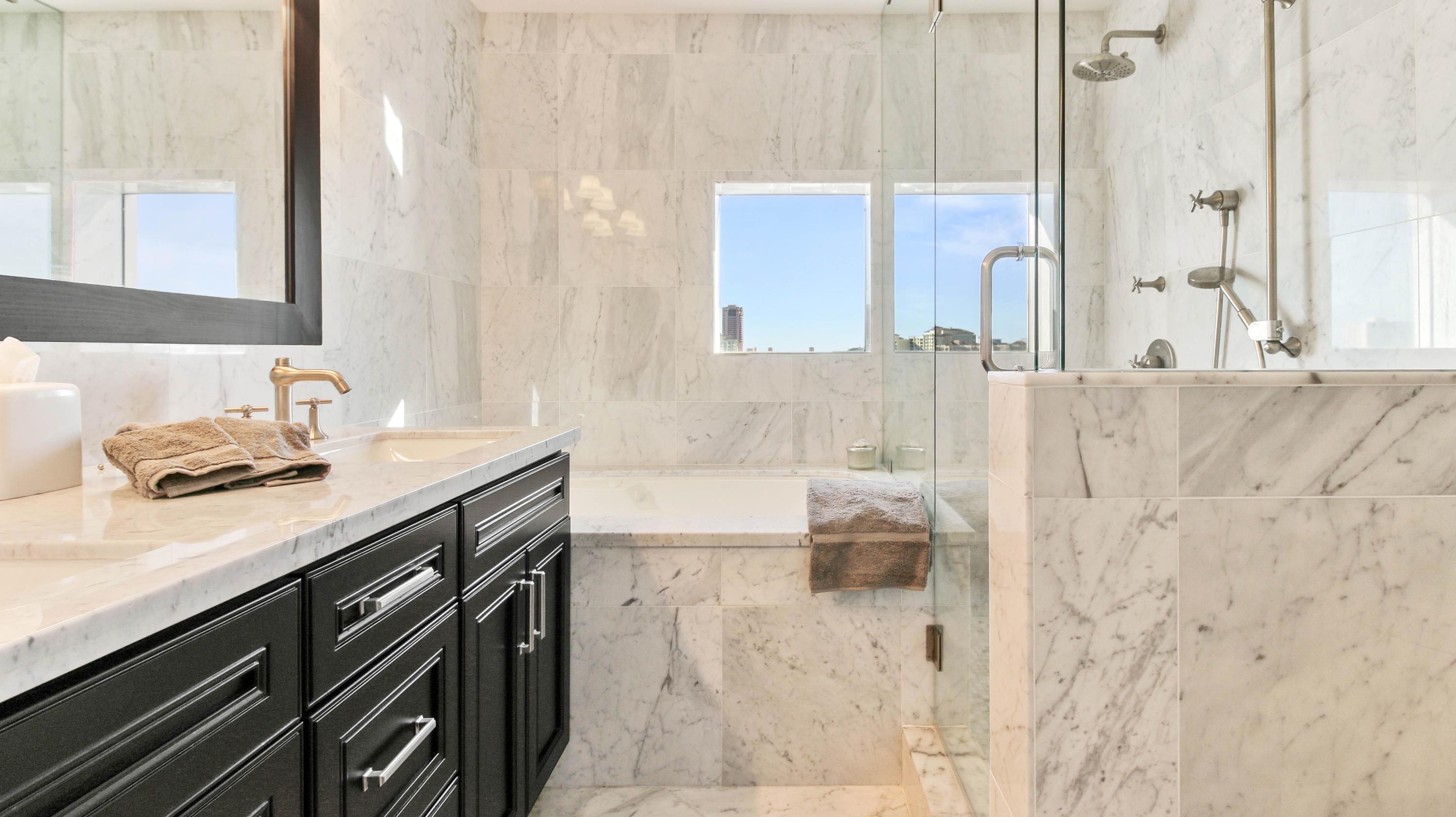 455 East Palmetto Park Road, Unit 5W Boca Raton, FL 33432 - Photo 13 of 36 Master Bath