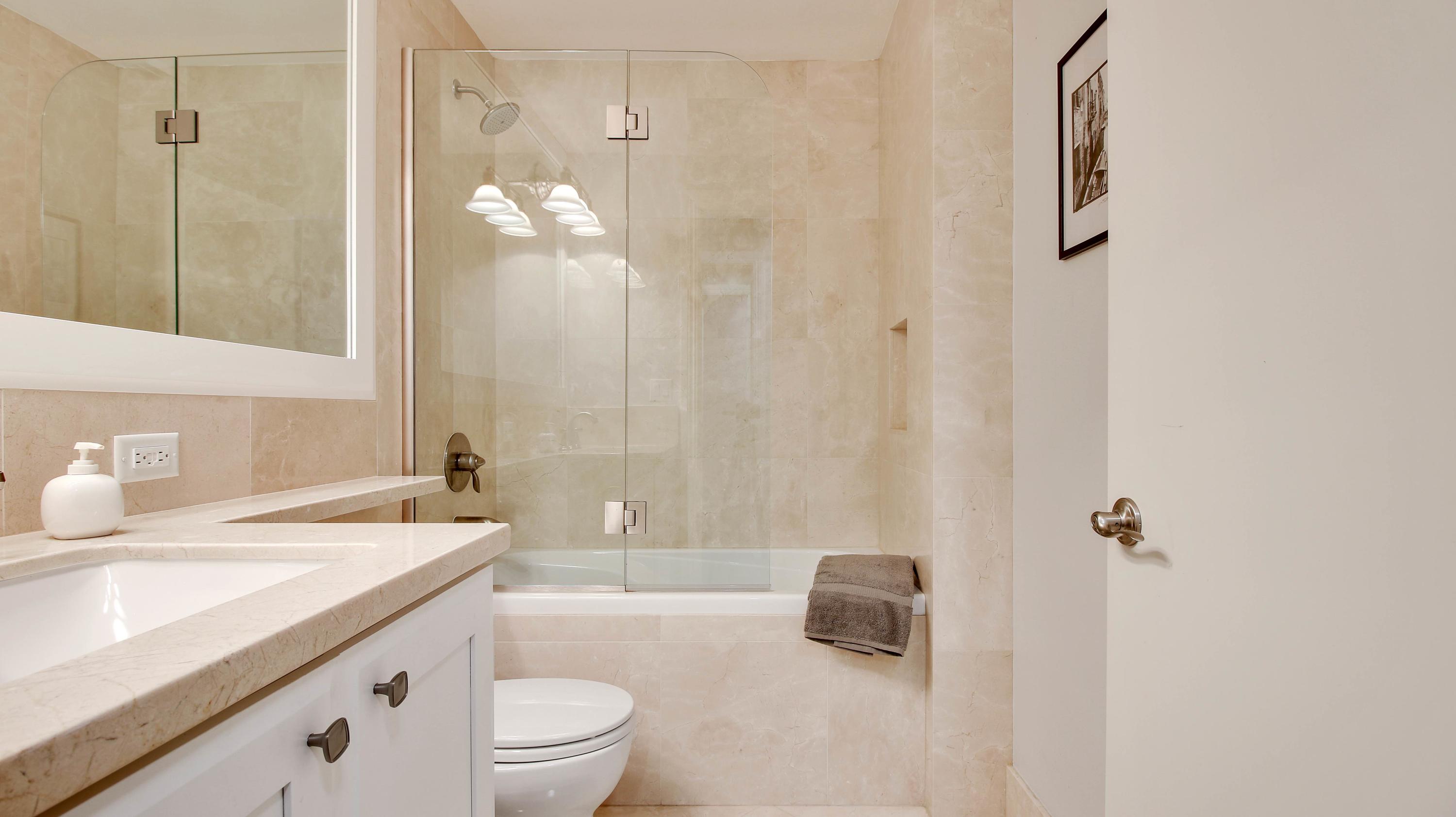 455 East Palmetto Park Road, Unit 5W Boca Raton, FL 33432 - Photo 19 of 36 Bath 3