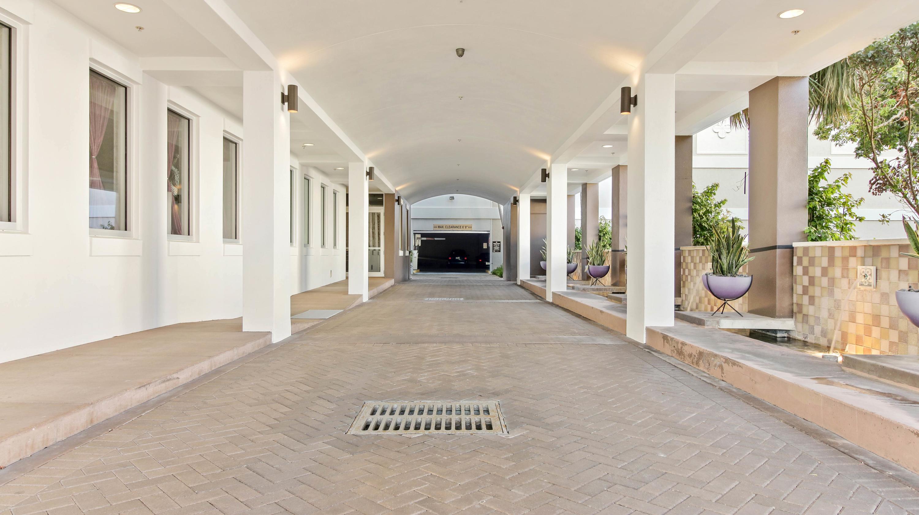 455 East Palmetto Park Road, Unit 5W Boca Raton, FL 33432 - Photo 24 of 36 Building Entrance