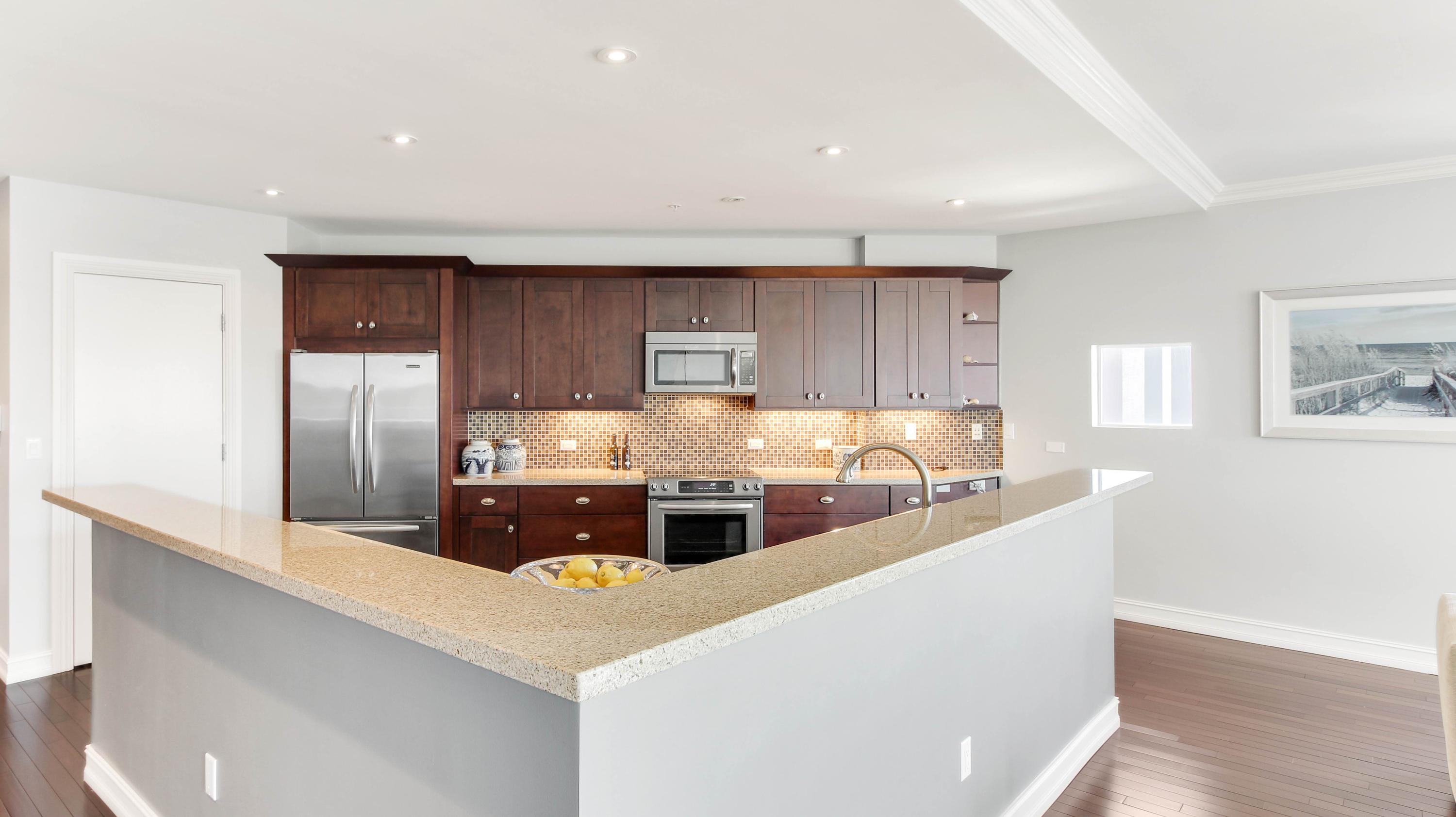 455 East Palmetto Park Road, Unit 5W Boca Raton, FL 33432 - Photo 9 of 36 Kitchen