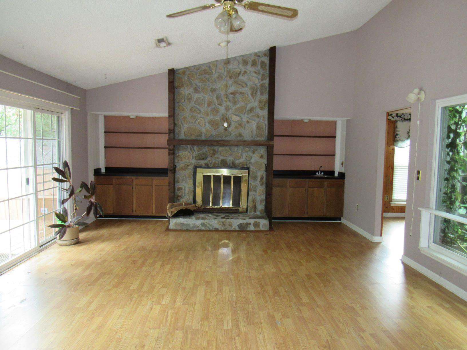5764 Wyncliff Road North Charleston, SC 29418 - Photo 2 of 26 den2