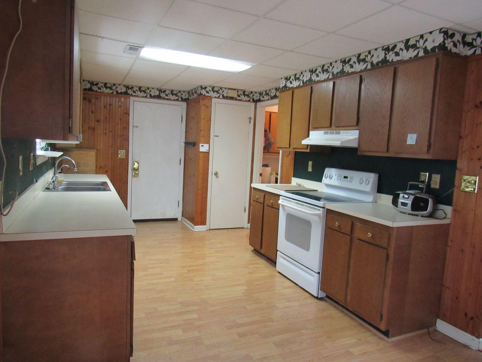 5764 Wyncliff Road North Charleston, SC 29418 - Photo 5 of 26 kitchen1