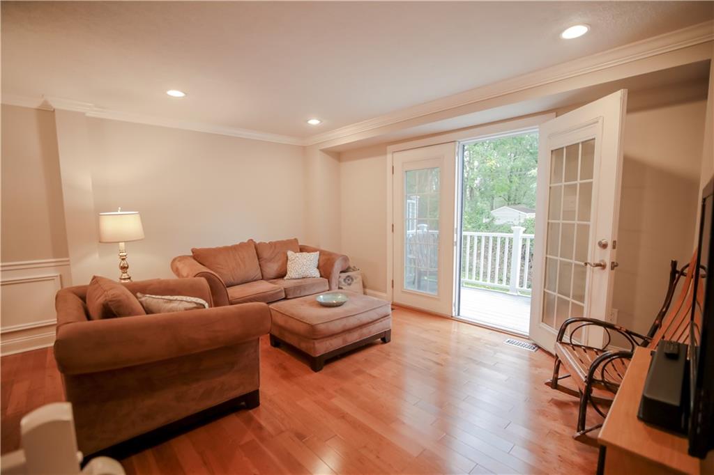 5493 Library Road, Unit 15 Bethel Park, PA 15102 - Photo 4 of 25 Gallery Image 4