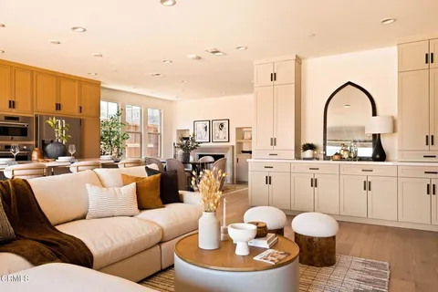 $1,610,000 | 167 East Palm Street, Altadena, CA 91001