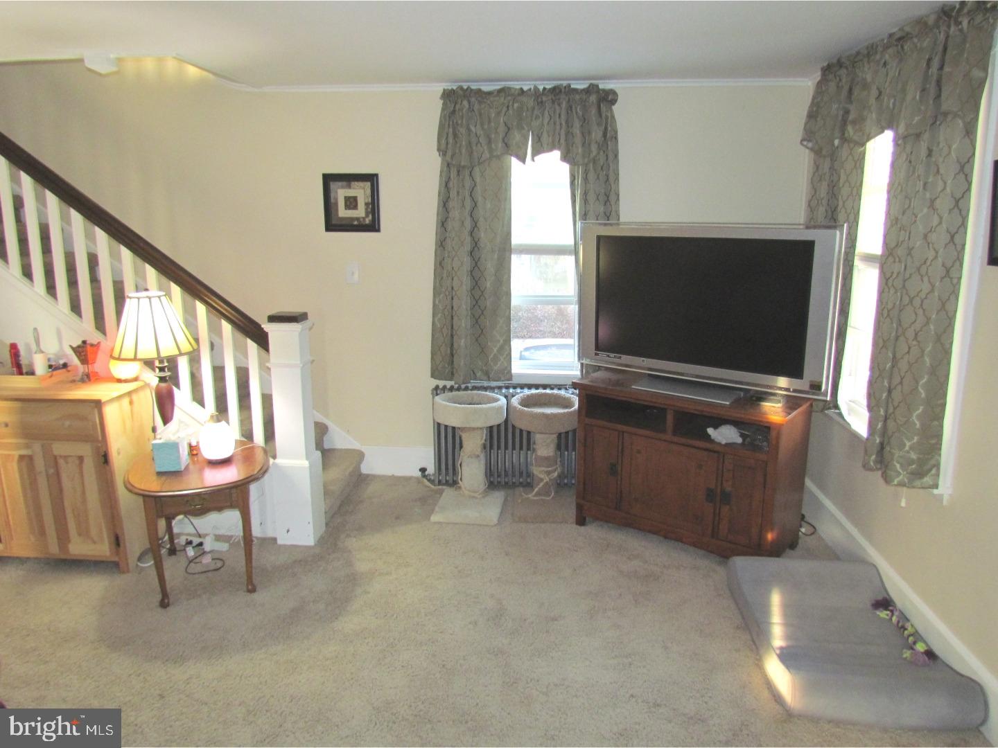 451 Rugby Road Birdsboro, PA 19508 - Photo 7 of 15 Living Room