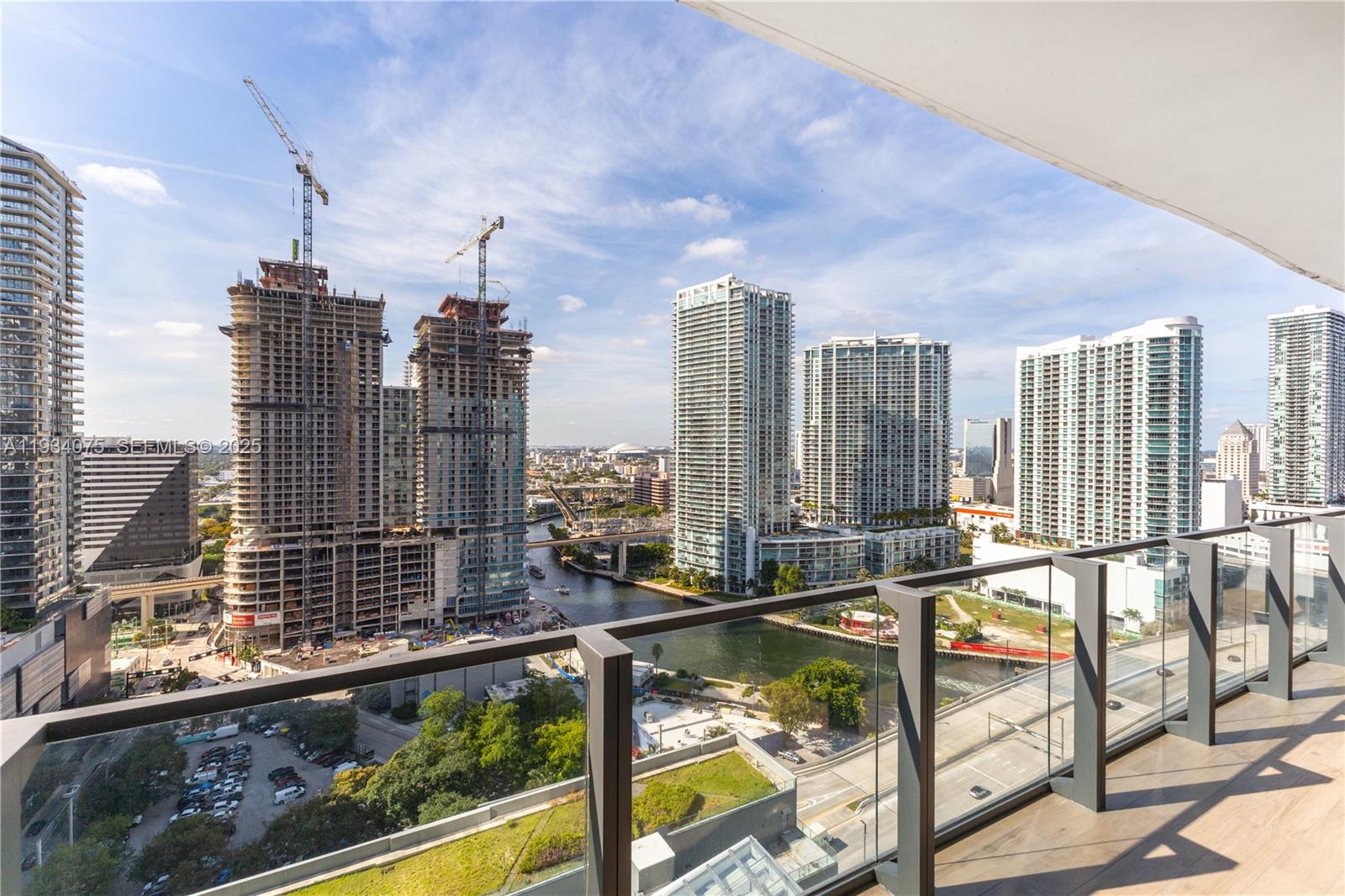 68 Southeast 6th Street, Unit 2006 Miami, FL 33131 - Photo 25 of 49 a view of swimming pool from a balcony