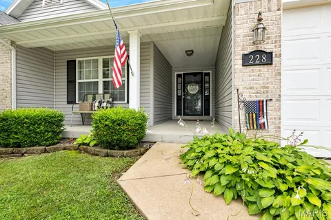 $410,000 | 228 Highland Meadows Drive, Wentzville, MO 63385