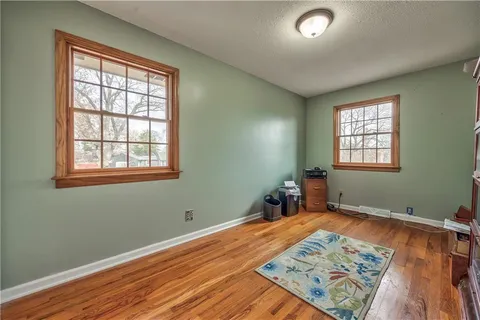 $389,000 | 10120 West 65th Street, Merriam, KS 66203