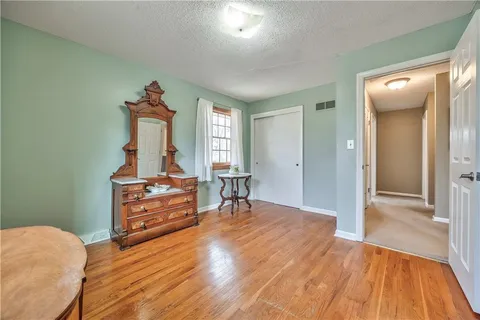 $389,000 | 10120 West 65th Street, Merriam, KS 66203