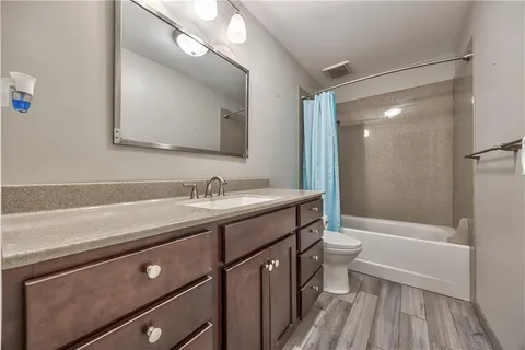 $389,000 | 10120 West 65th Street, Merriam, KS 66203