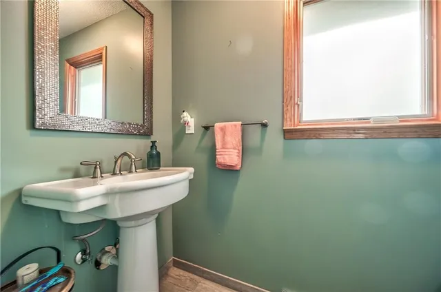 $389,000 | 10120 West 65th Street, Merriam, KS 66203