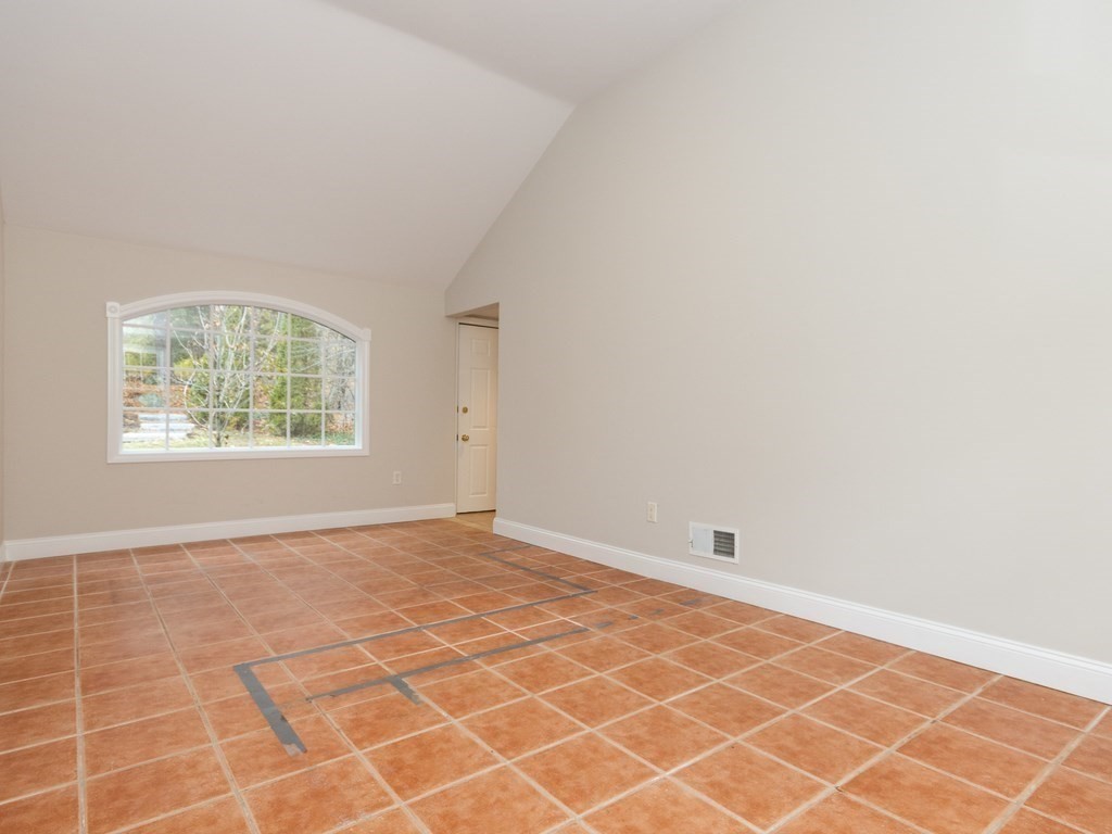345 Conant Road Weston, MA 02493 - Photo 18 of 40