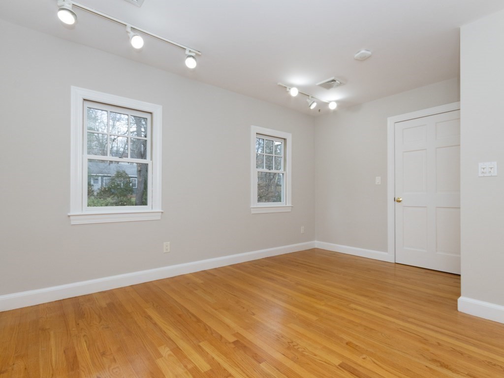 345 Conant Road Weston, MA 02493 - Photo 25 of 40