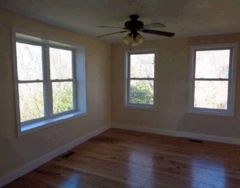 58 Crest Road Tiverton, RI 02878 - Photo 11 of 14