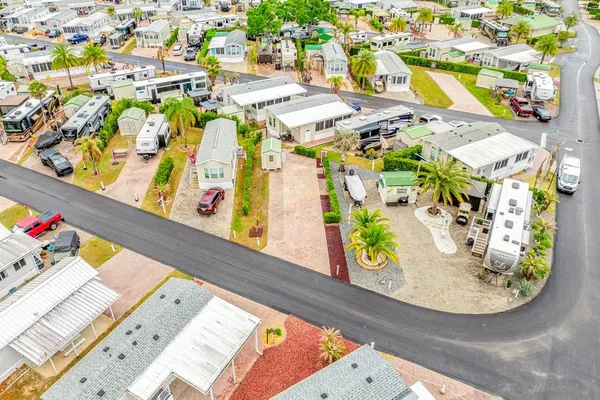 $124,900 | 2410 Limewood Avenue, Unit 304, Clermont, FL 34714