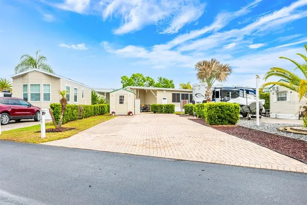 $124,900 | 2410 Limewood Avenue, Unit 304, Clermont, FL 34714