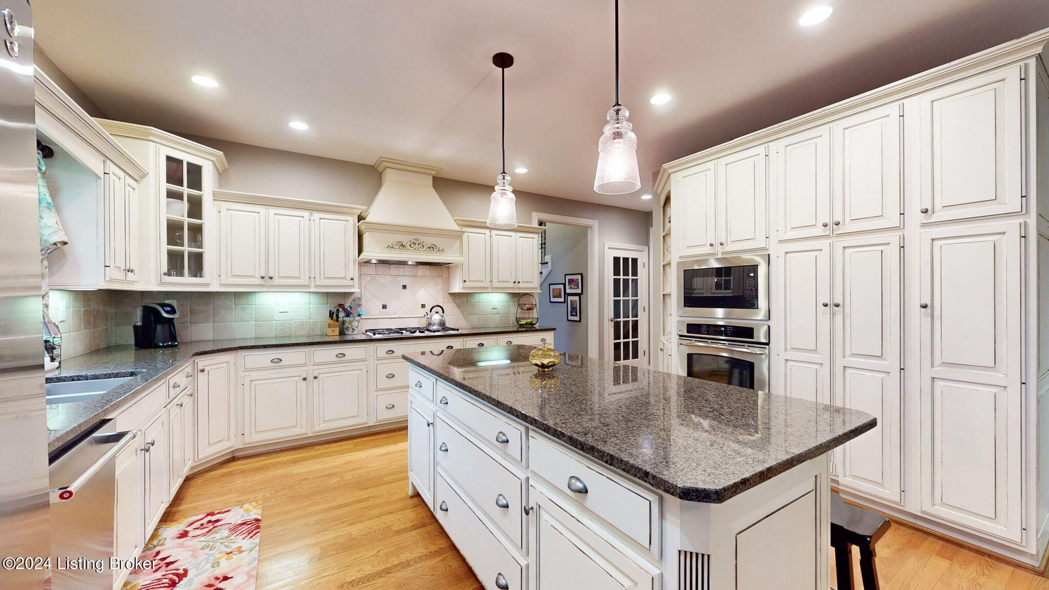 2902 Doe Ridge Court Prospect, KY 40059 - Photo 13 of 77 Kitchen