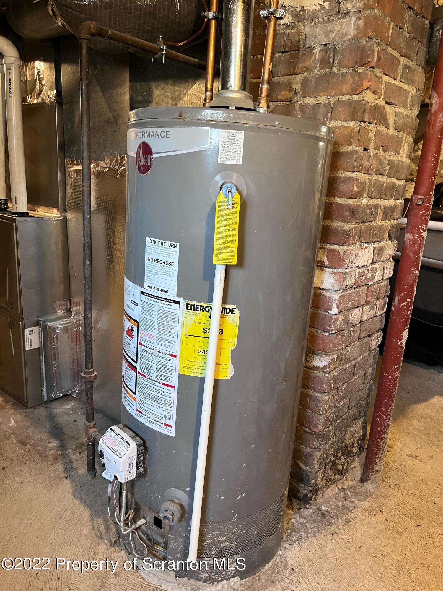 910 Orchard Street Scranton, PA 18505 - Photo 18 of 20