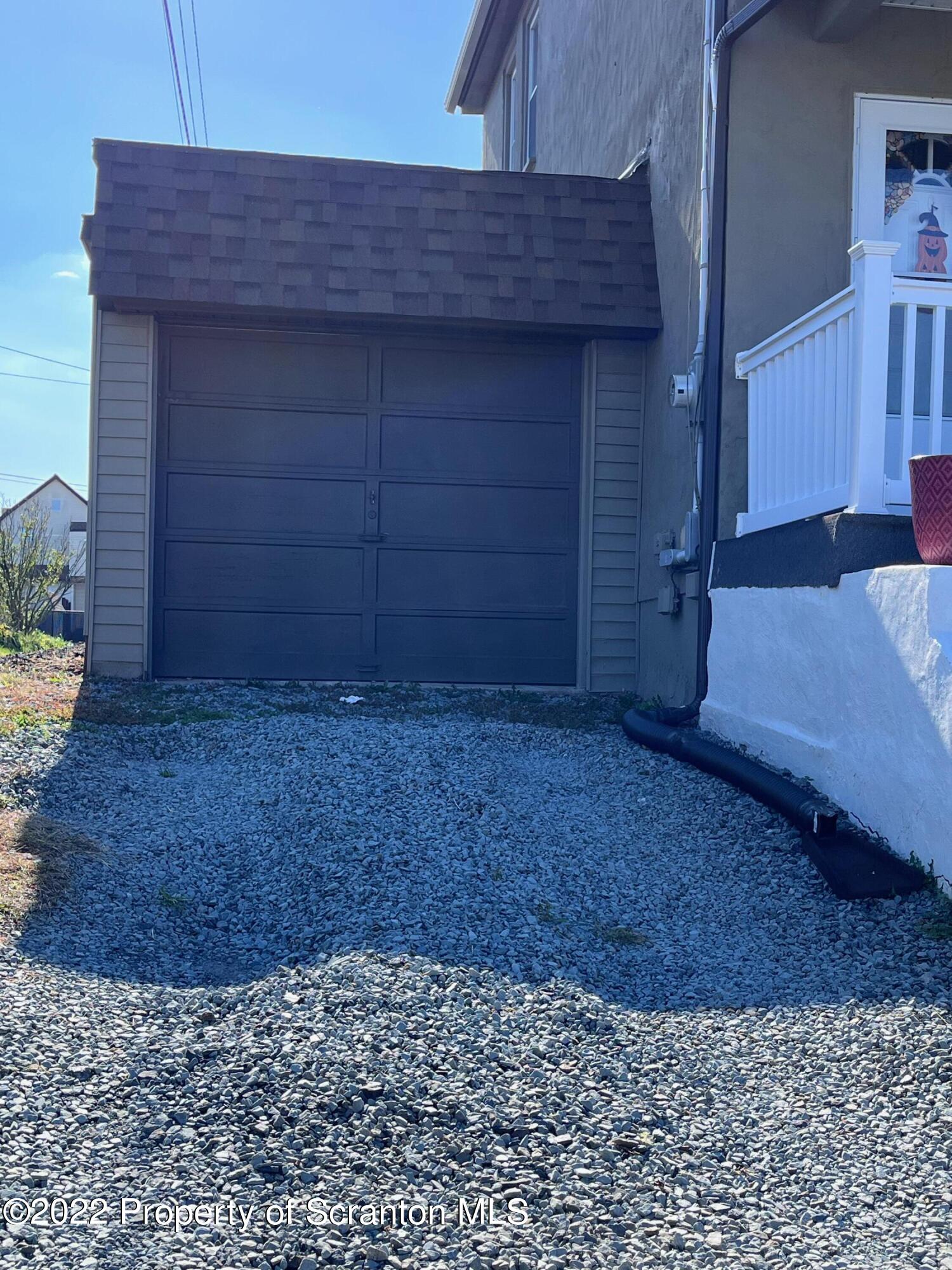 910 Orchard Street Scranton, PA 18505 - Photo 2 of 20