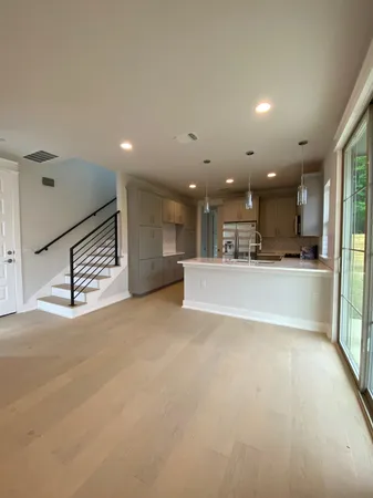 $2,275 | 6920 Bethune Avenue, Unit 3, Austin, TX 78752