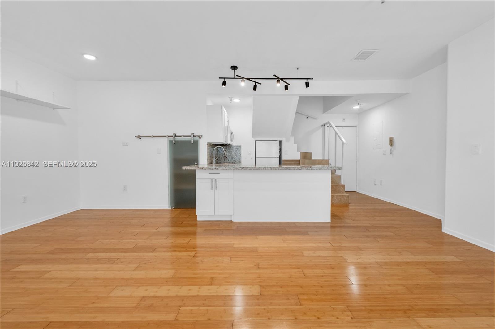 1350 Pennsylvania Avenue, Unit 207 Miami Beach, FL 33139 - Photo 23 of 47