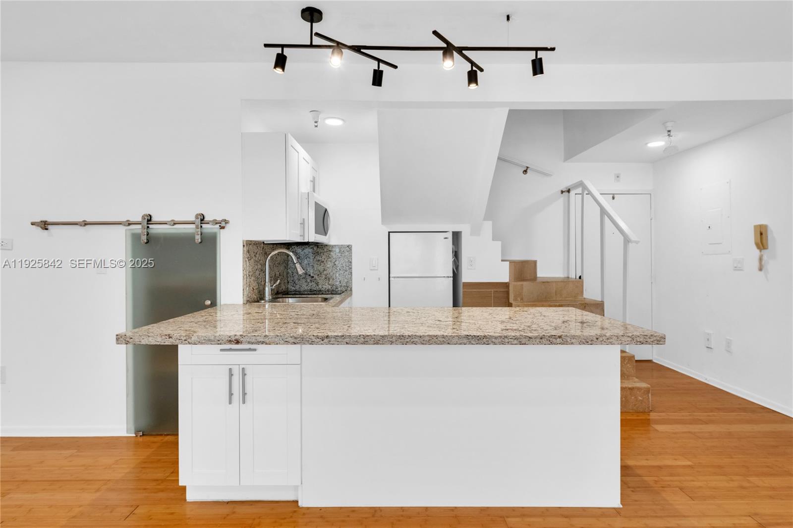 1350 Pennsylvania Avenue, Unit 207 Miami Beach, FL 33139 - Photo 24 of 47