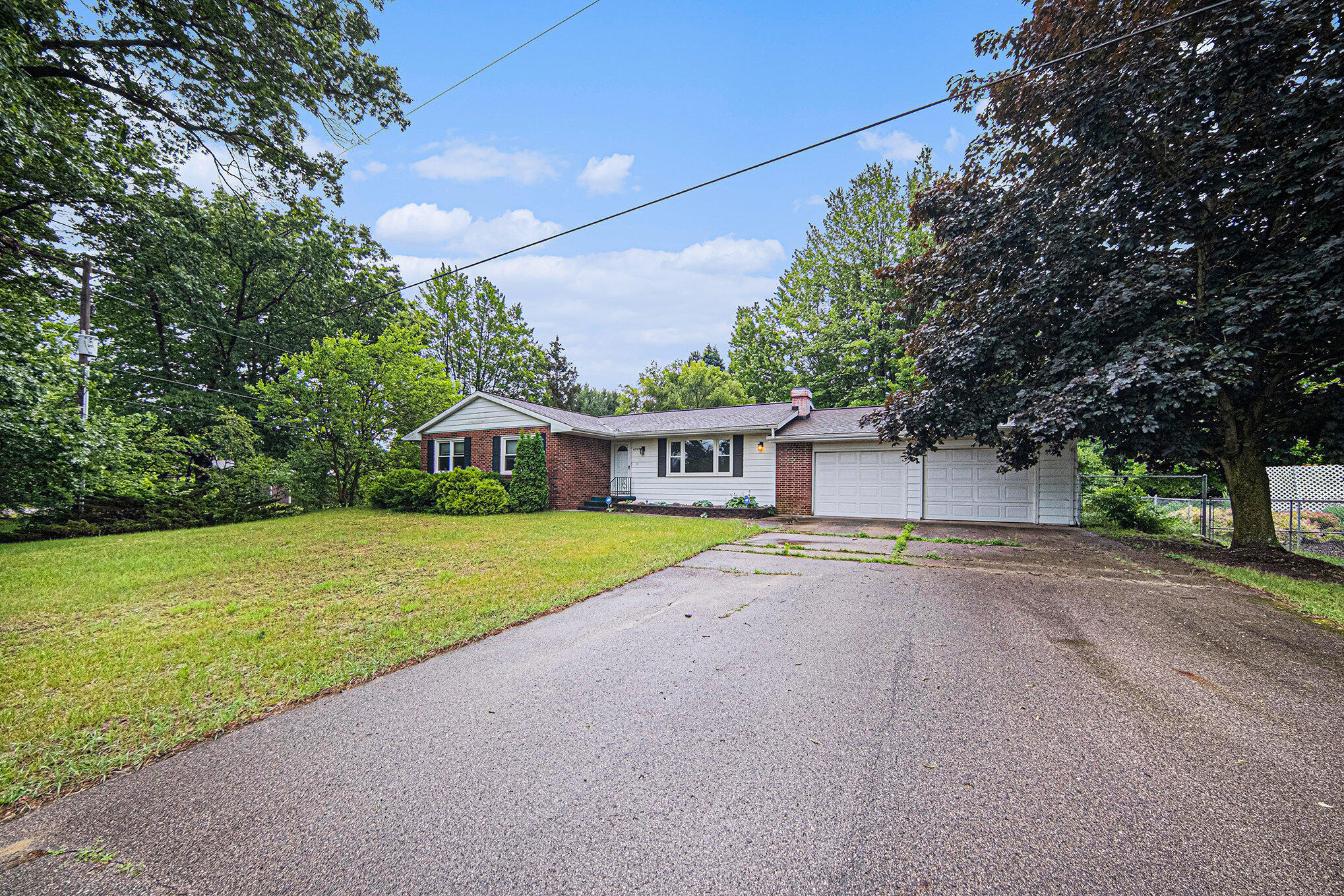 6109 Young Road Jackson, MI 49201 - Photo 3 of 31 004_file_288