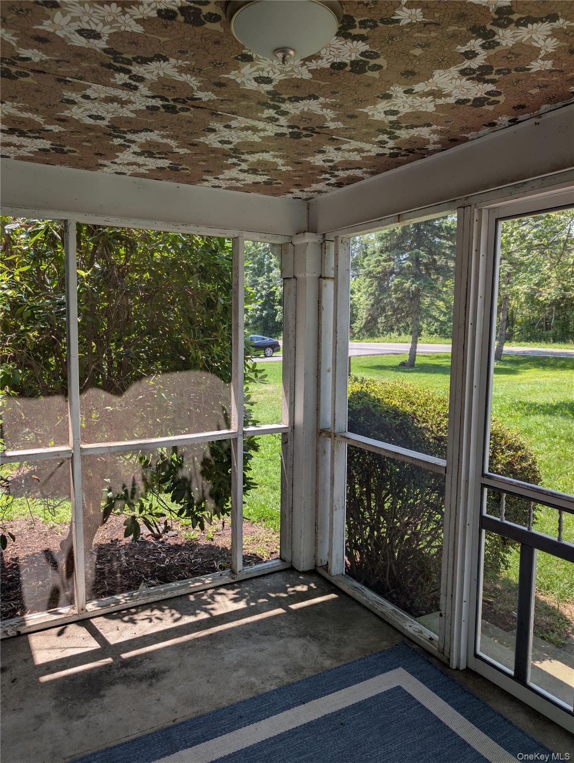 394 Riley Road, Unit 1 New Windsor, NY 12553 - Photo 4 of 24 Screened porch entry