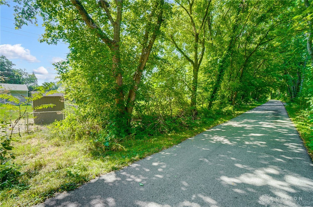 1369 Falke Drive Riverside, OH 45432 - Photo 41 of 44