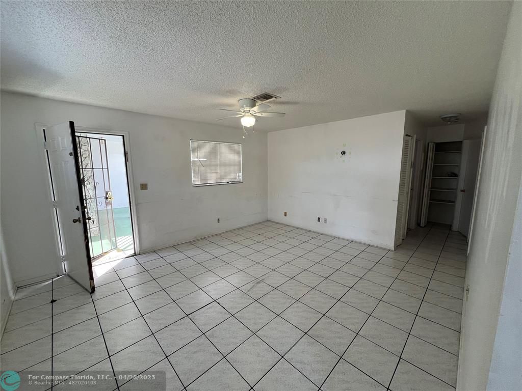230 Southwest 1st Street, Unit G8 Pompano Beach, FL 33060 - Photo 11 of 16