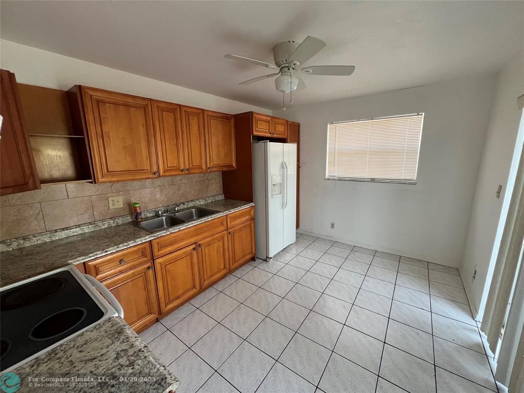 230 Southwest 1st Street, Unit G8 Pompano Beach, FL 33060 - Photo 16 of 16