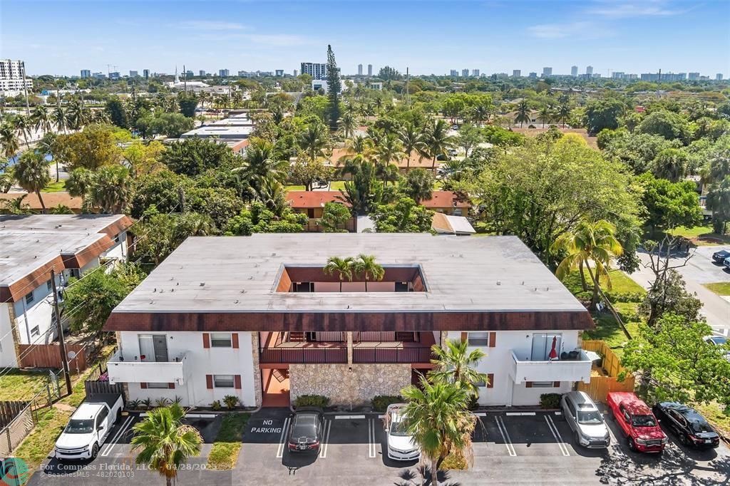 230 Southwest 1st Street, Unit G8 Pompano Beach, FL 33060 - Photo 3 of 16