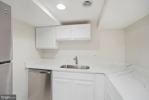 $1,750 | 58 Quincy Place Northeast, Unit 1, Washington, DC 20002