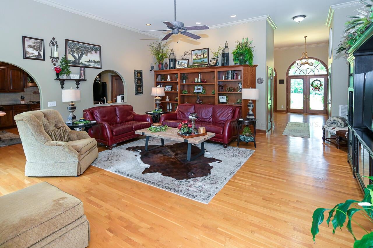 134 Trail Road Double Springs, AL 35553 - Photo 20 of 50 Living Room